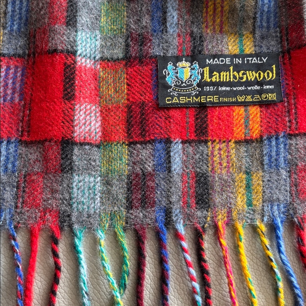 Made in Italy 100% lambswool scarf with cashmere finish. 12”X67” - Picture 4 of 4